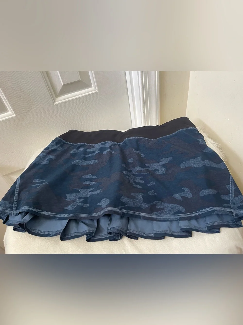 lululemon athletica Pace Setter Navy Blue Camouflage Skater Skirt size 8
